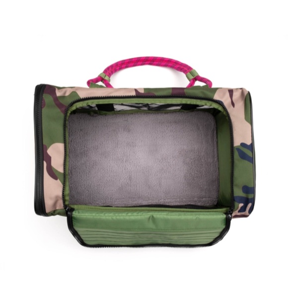 Stylish Camouflage Dog Carrier with Pink Accents - Picture 3 of 9